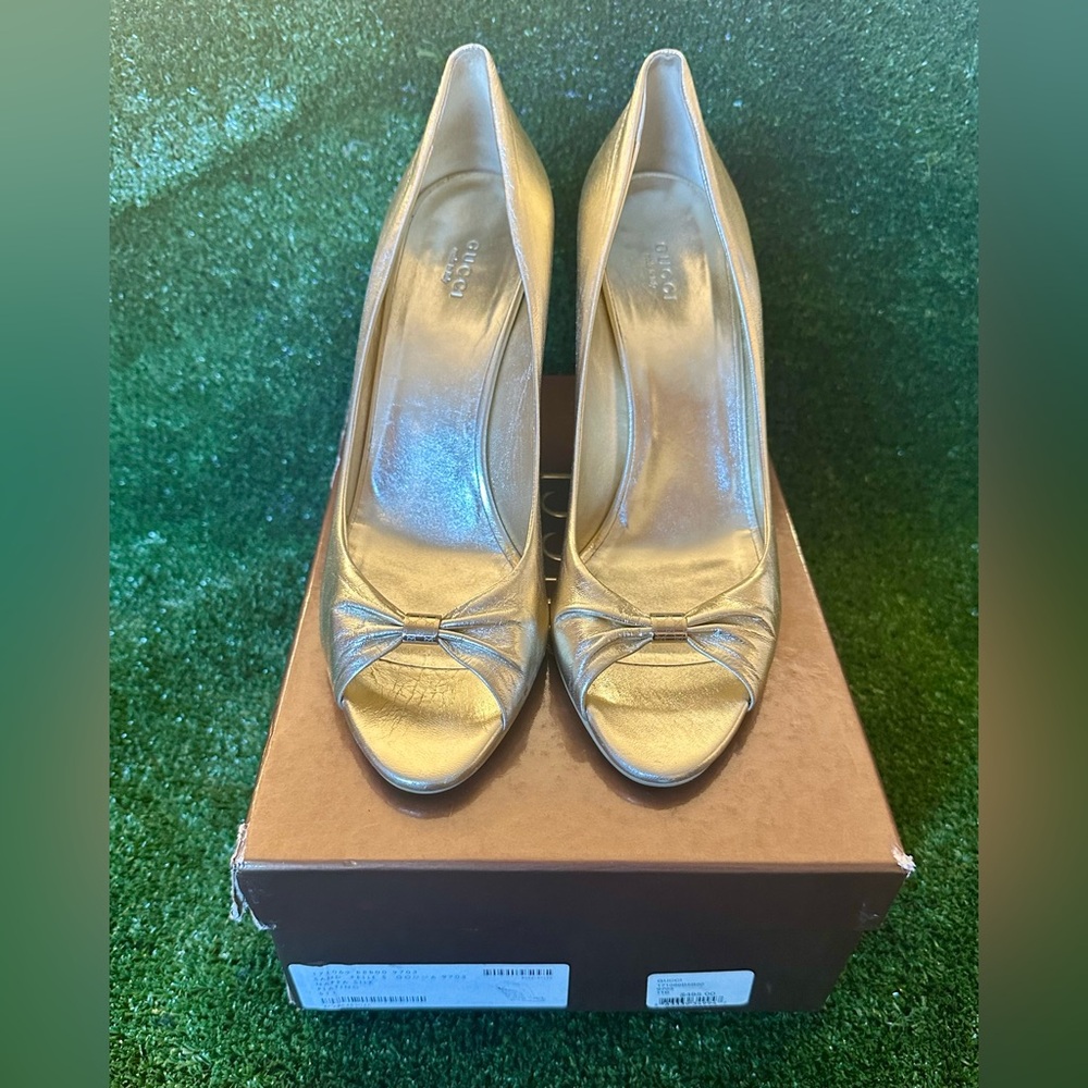 GUCCI Gold Wedge, Sand Pelle Nappa Silk Platino, Size 11B